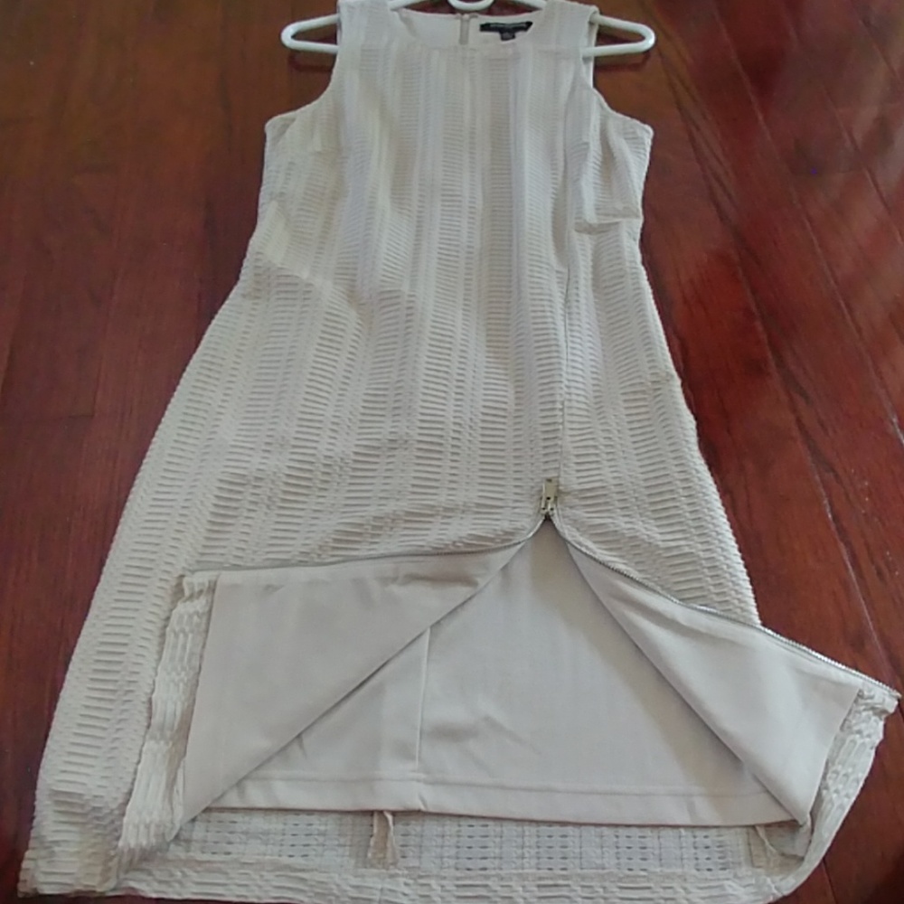 Dress - Picture 3 of 6